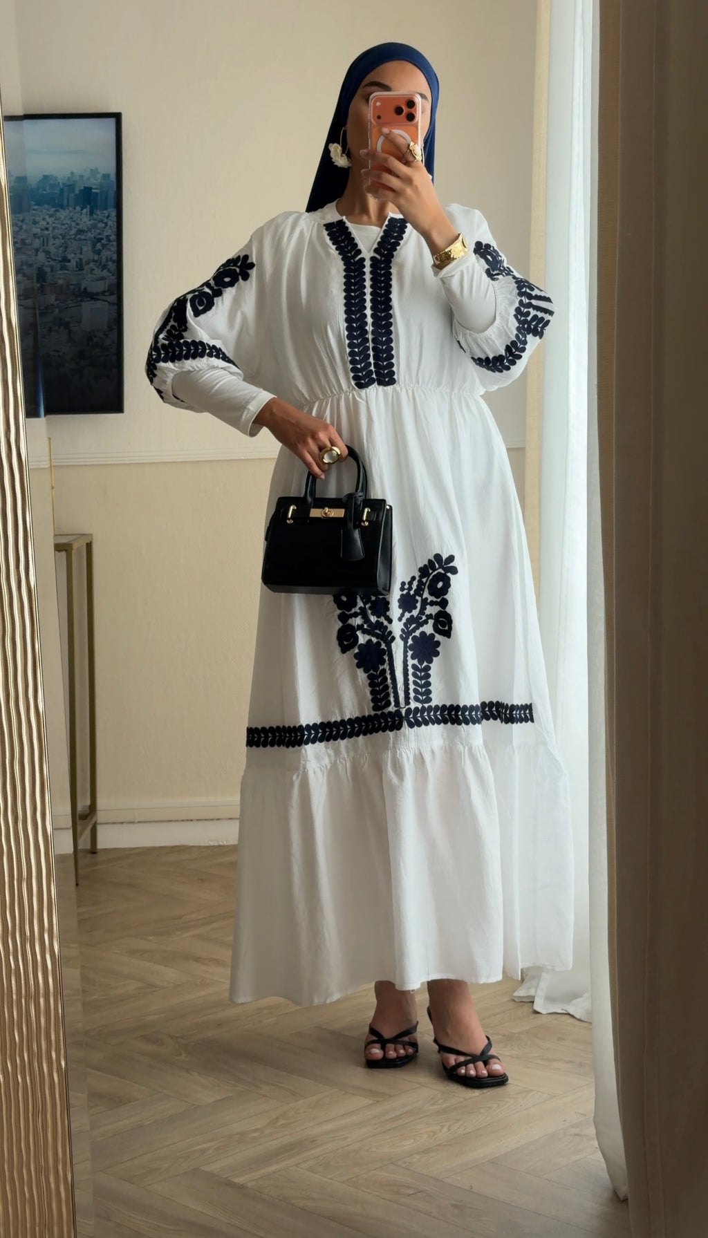 Robe Nour